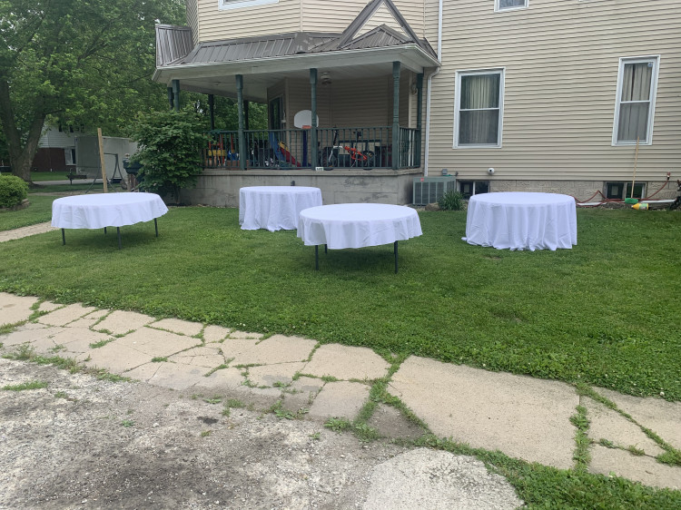 the best tables and chair rental Champaign,Il