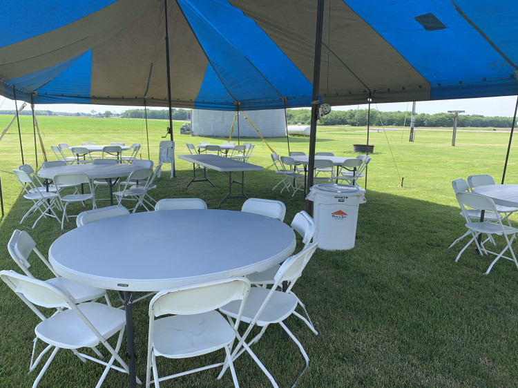 perfect tables and chair rental Effingham,Il